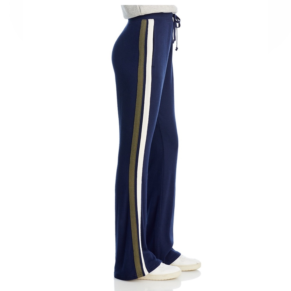 Aqua sweater sweatpants with stripe